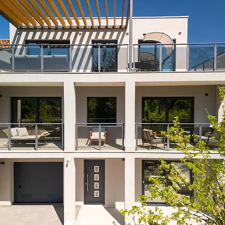 Casa Ivano Split 펜션 Kamen